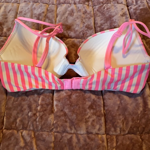 Pink stripped Very Sexy Bra - Picture 2 of 3